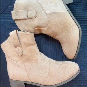 Ellis & Porter Kaye Ankle Boots